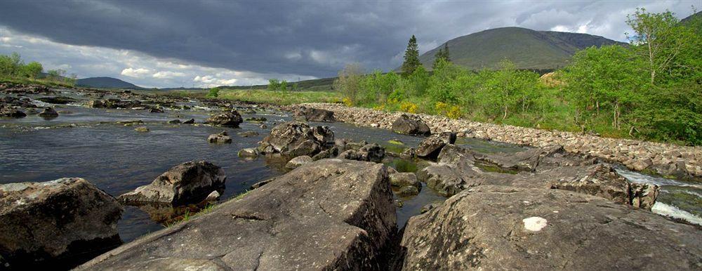 Bridge Of Orchy Hotel Dış mekan fotoğraf